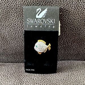 NEW Swarovski Gold Fish Pin with Green and crystal Accent
